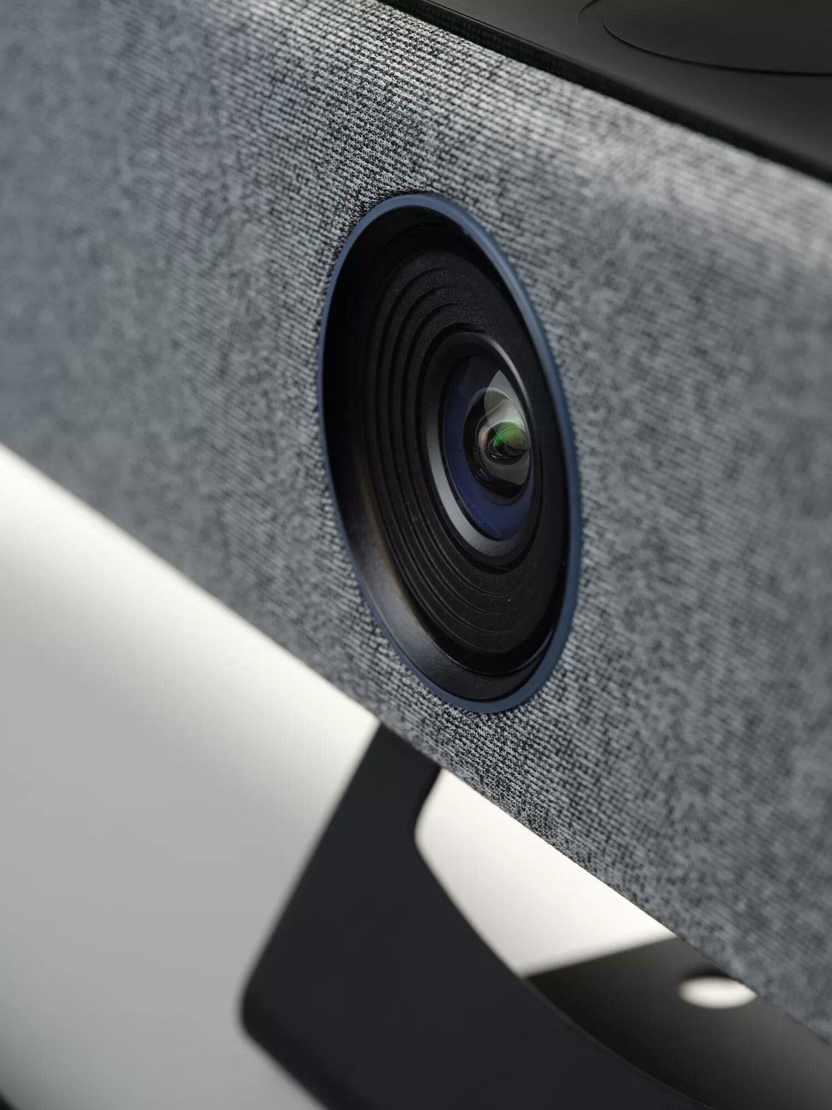 Barco Bar Pro Grey 3840 x 2160 pixels 30 fps