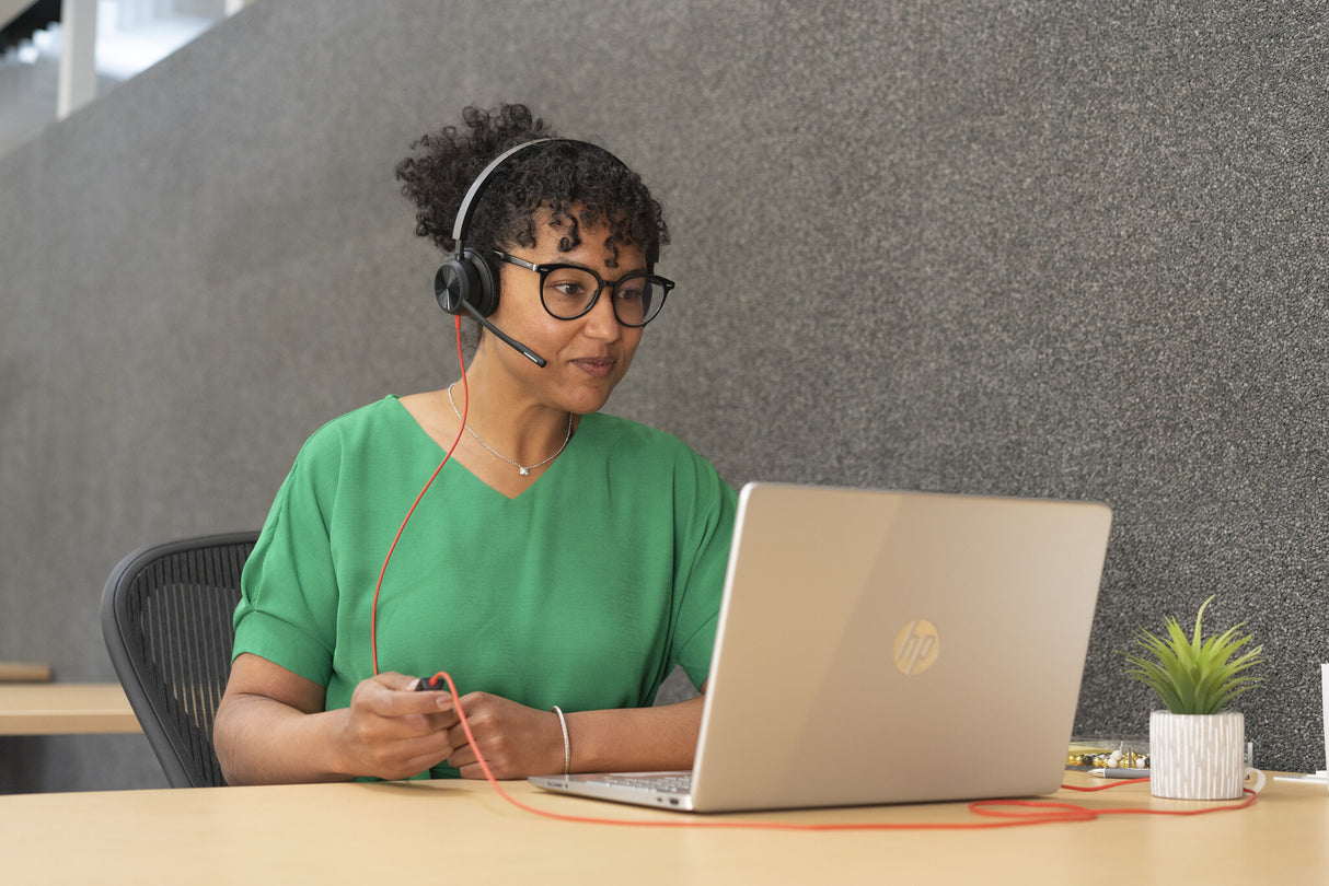 HP Poly Blackwire 8225 Stereo Microsoft Teams Certified USB-C Headset +USB-C/A Adapter