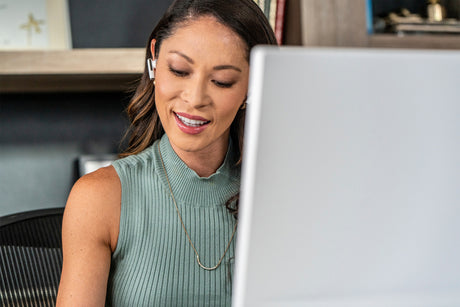 POLY Voyager Free 60 UC White Sand Earbuds +BT700 USB-C Adapter +Basic Charge Case