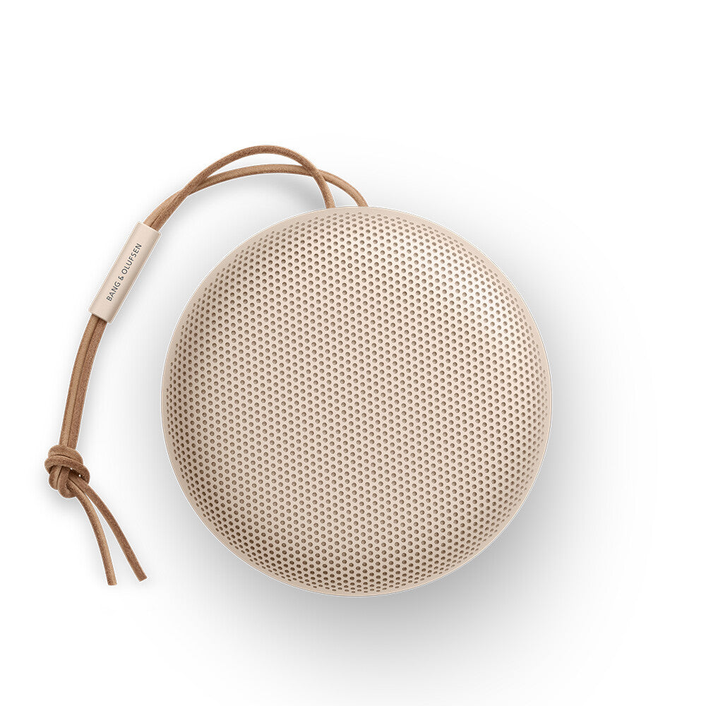 美品　Bang & Olufsen Beosound A1 2nd ゴールド色 Bang & Olufsen Beosound A1 2nd Gen Mono portable speaker Gold 60 W