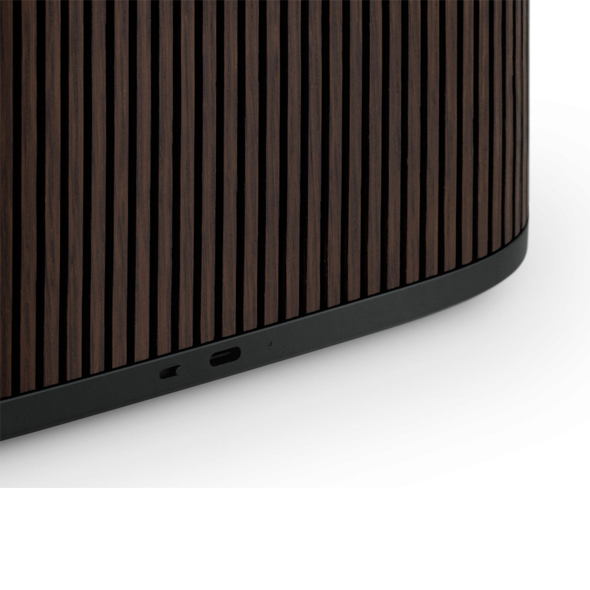 Bang & Olufsen BeoSound A5 2.1 portable speaker system Brown